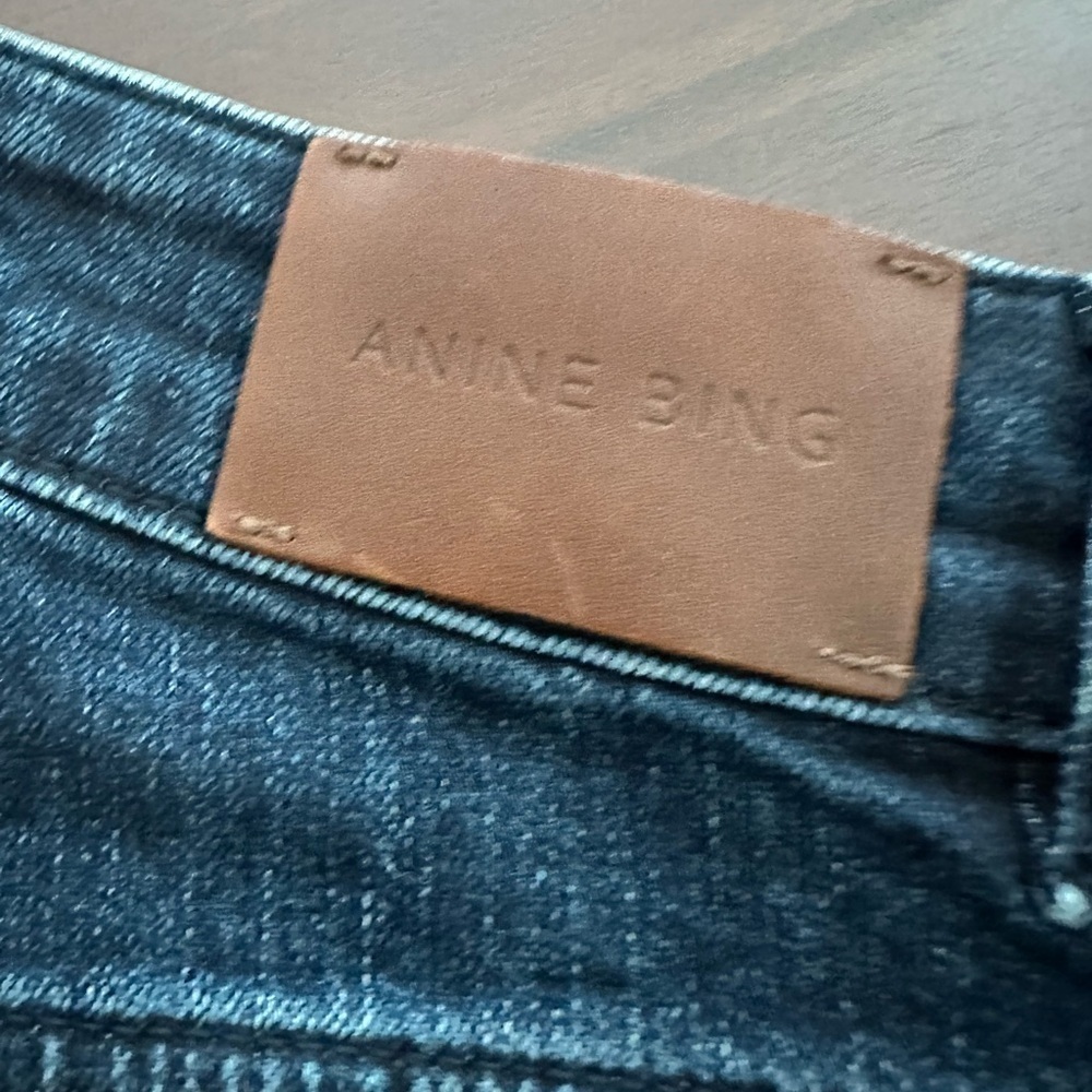 ANINE BING Patch Pocket Cropped Wide Leg Jeans (J4) - Picture 4 of 9